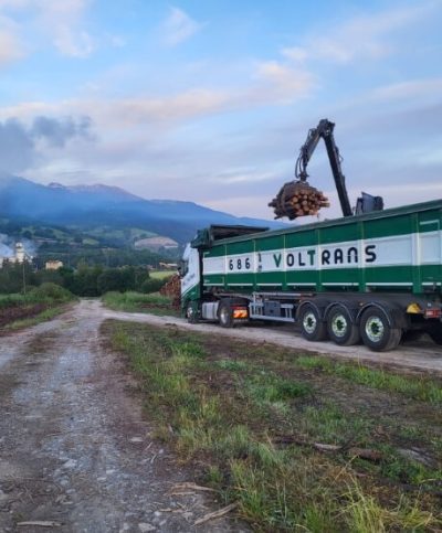 Transporte basculante